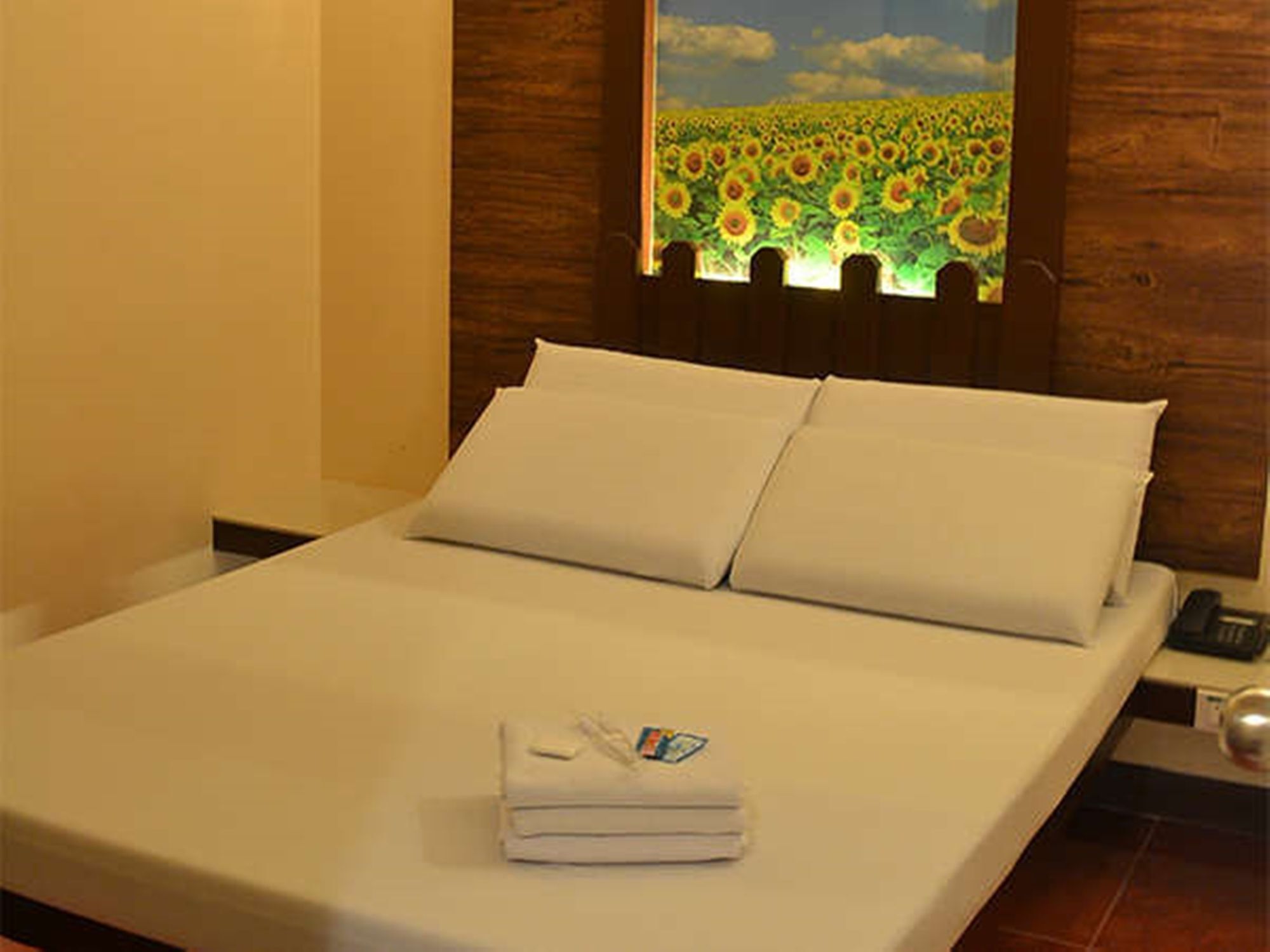Astrotel Guadalupe Mandaluyong Buitenkant foto